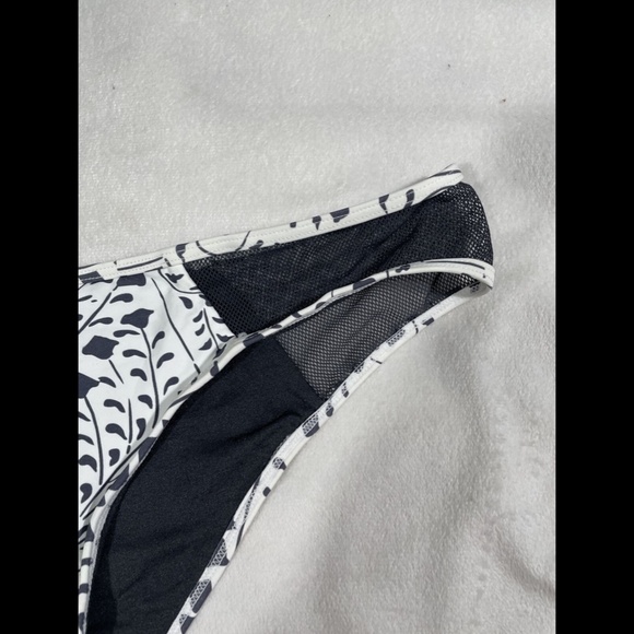 NEW Rip Curl Sun Shadow‎ Luxe Hipster Bikini Bottom [SZ Large ] - Picture 4 of 12